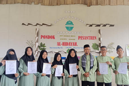 Lingkungan Berprestasi Ponpes Al Hidayah